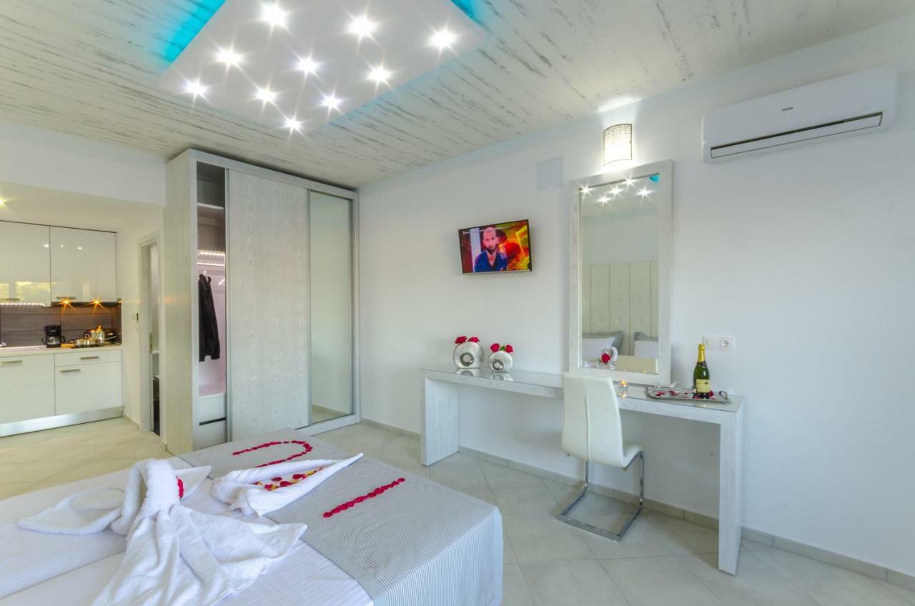 Ftelia Luxury Studio "Quattro" Megali Ammos  Exterior foto